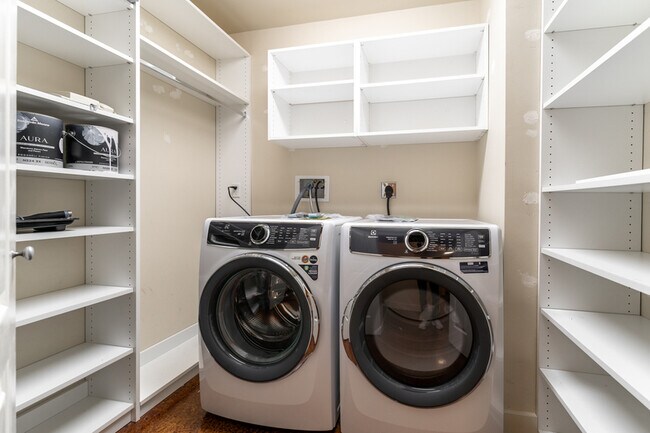 Building Photo - 55 S Harding St