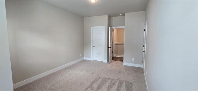 Building Photo - 5728 Urban Vlg Wy