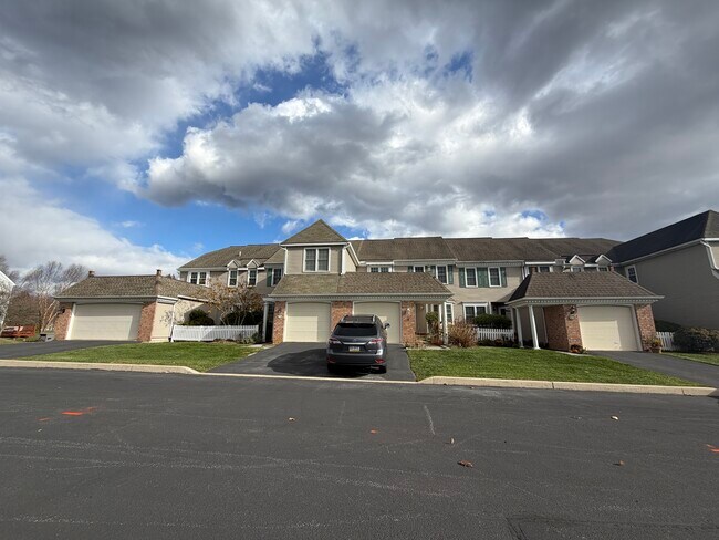 Building Photo - 727 Jacques Cir