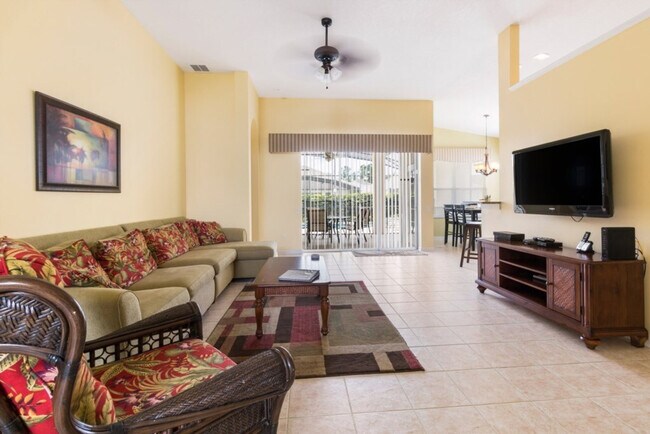 Primary Photo - 8171 Fan Palm Way