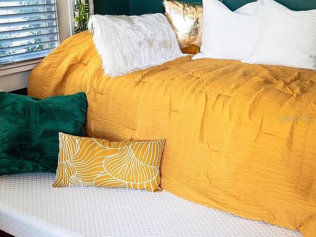 Building Photo - 1013 22nd Ave N