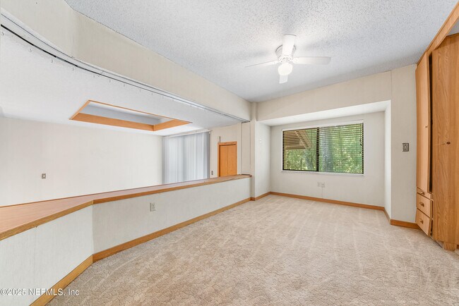 Building Photo - 2930 Ravines Rd