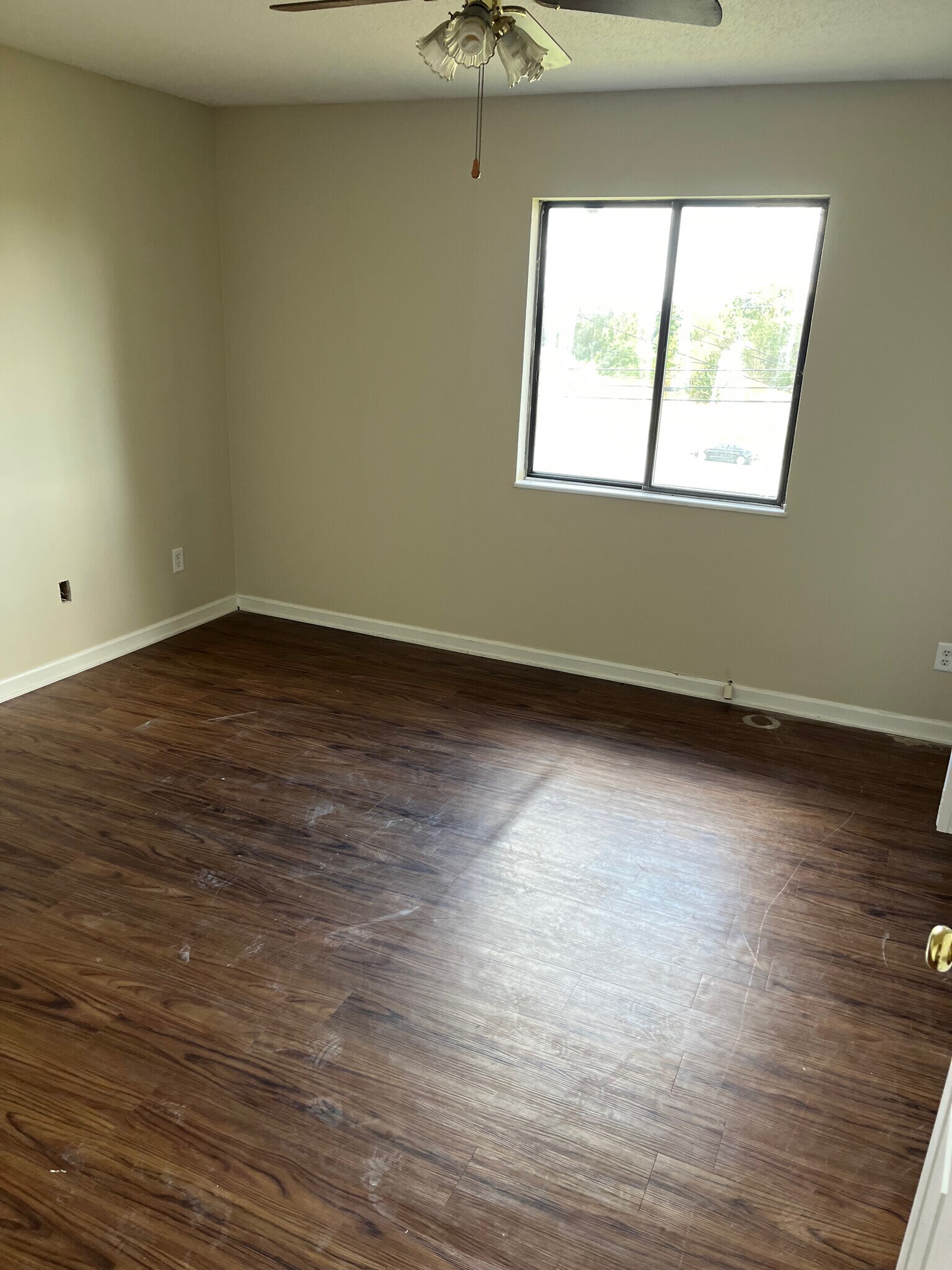 Building Photo - 1709 Cliff Ridge Ct