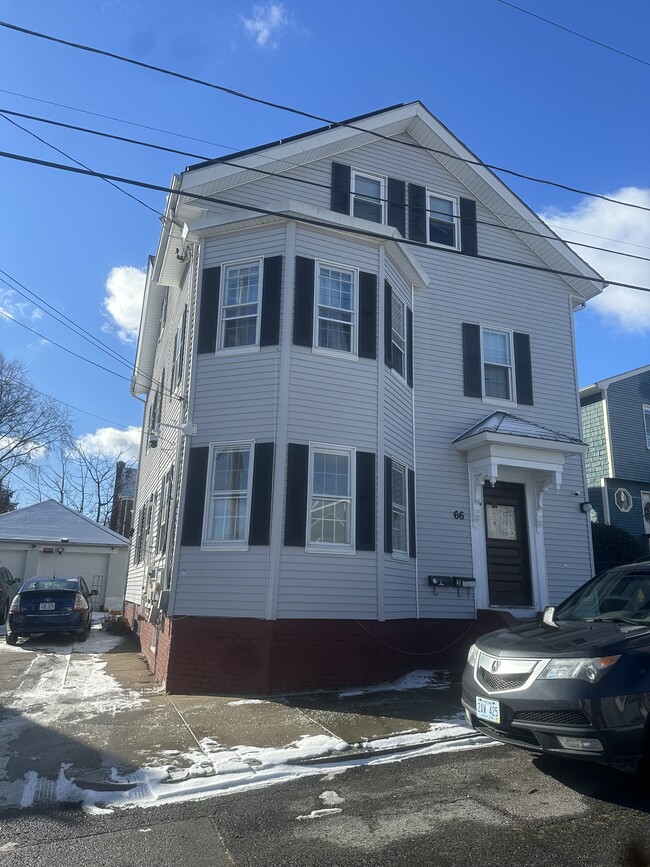 Building Photo - 66 Swift St