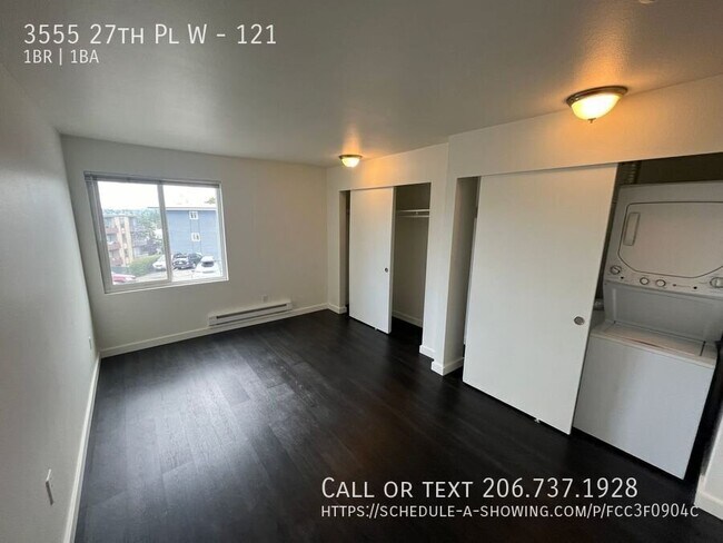 Building Photo - 3555 27th Pl W
