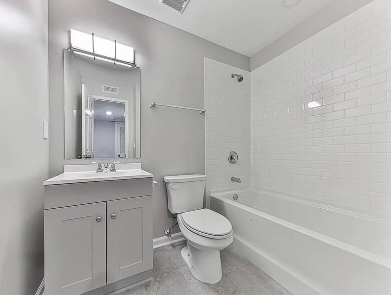 Building Photo - 1166 Booth Rd SW