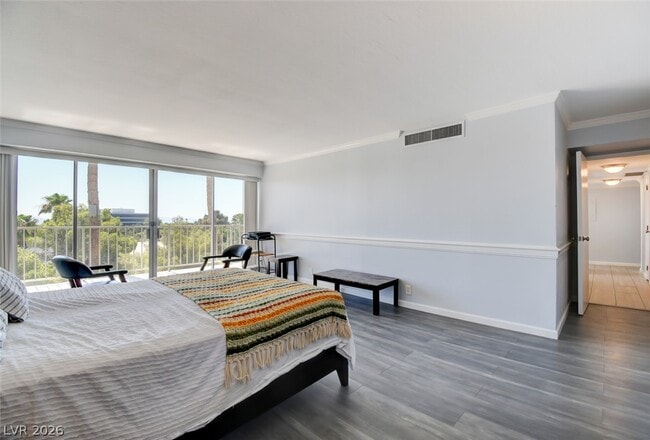 Building Photo - 3111 Bel Air Dr