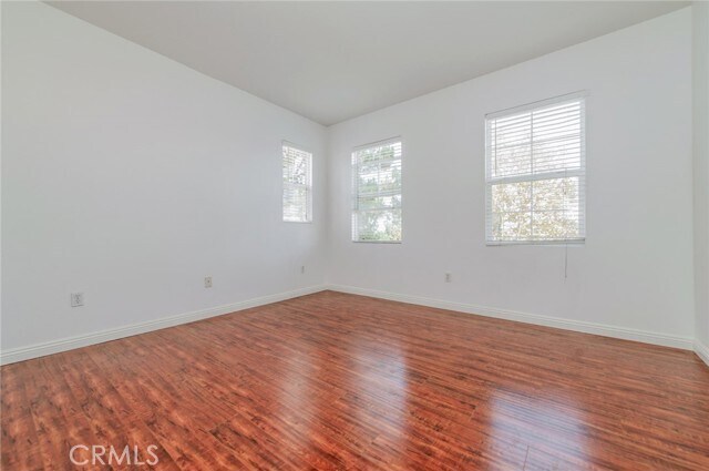 Building Photo - 216 Timberwood