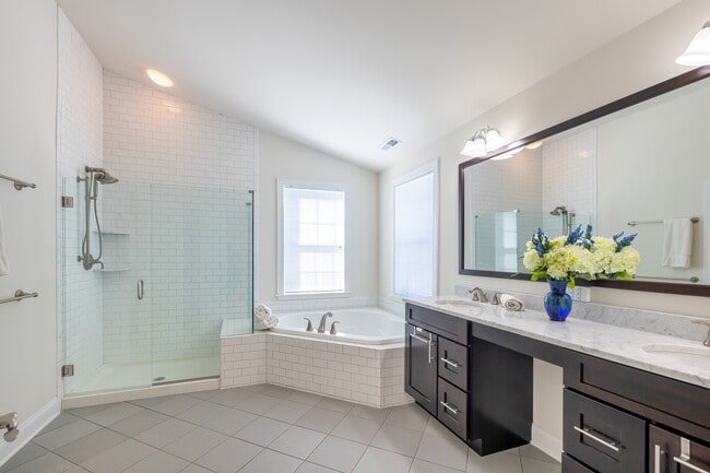 Building Photo - 1 Wilderswood Way