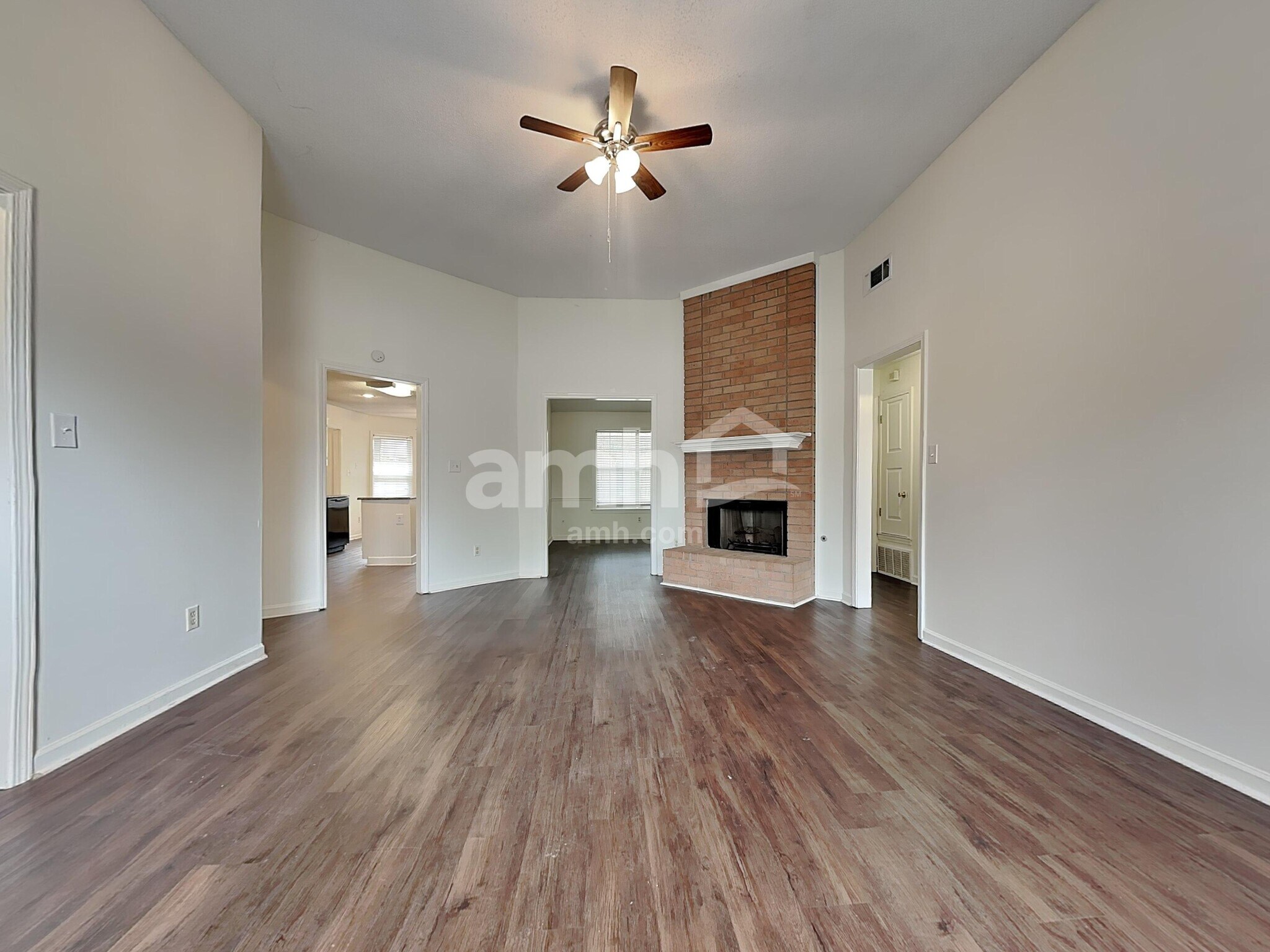 Building Photo - 245 Brookstone Cove