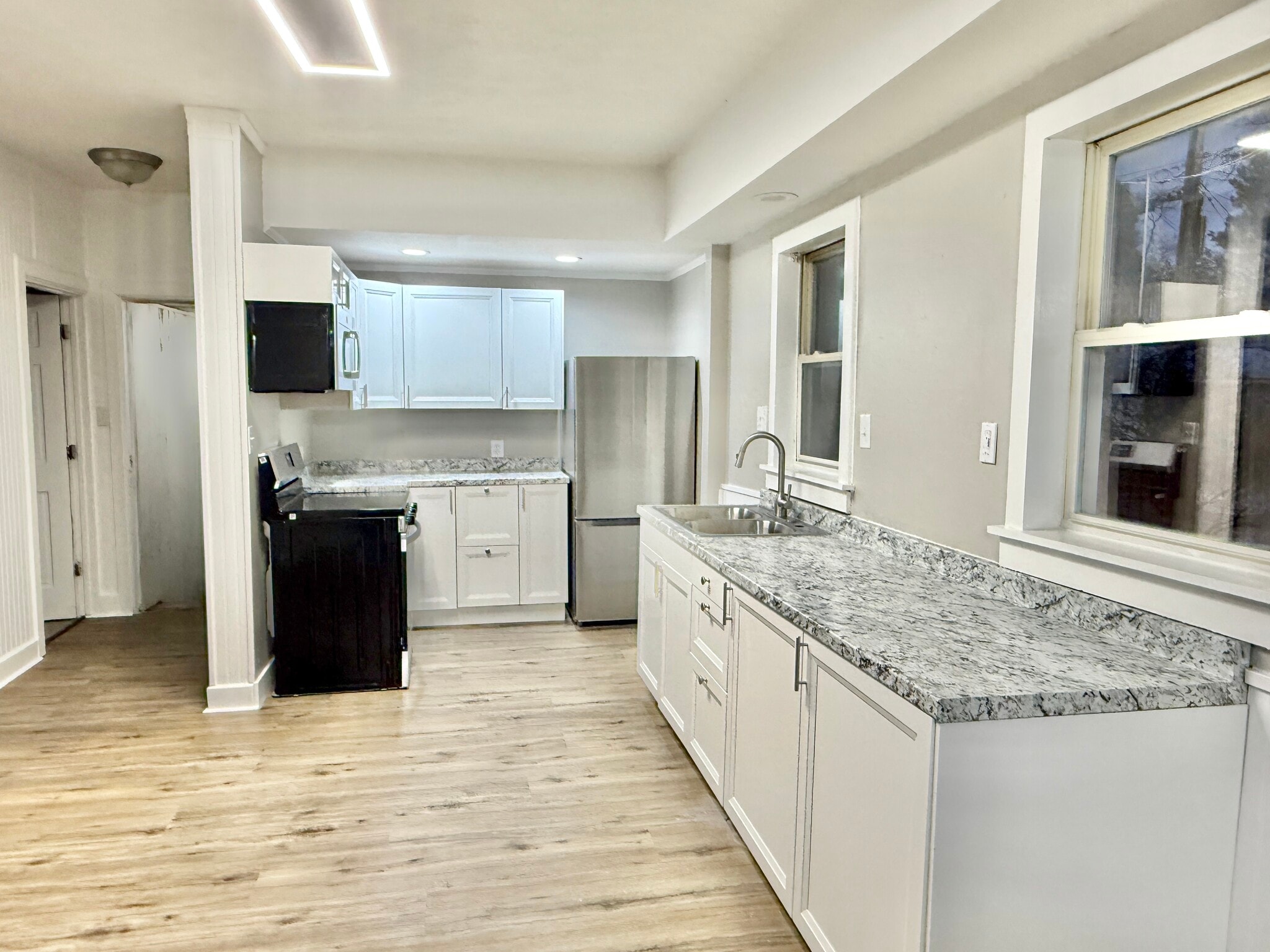 Building Photo - 2007 S 8th St