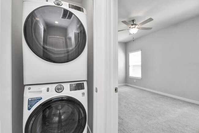 Building Photo - 23823 Cumberland Ridge Dr