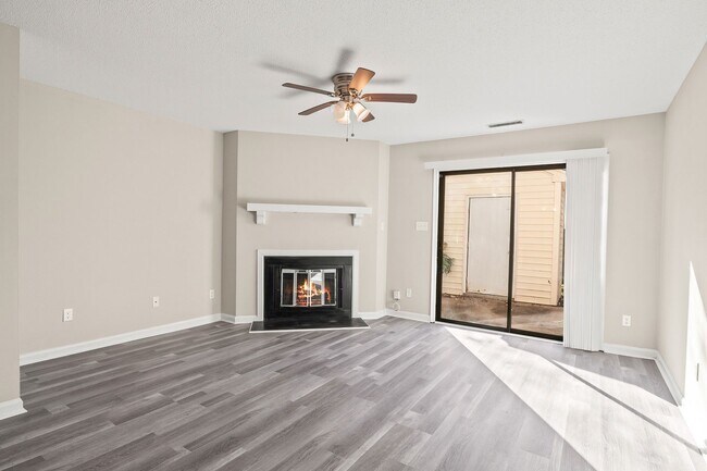 Building Photo - 1507 Clermont Rd