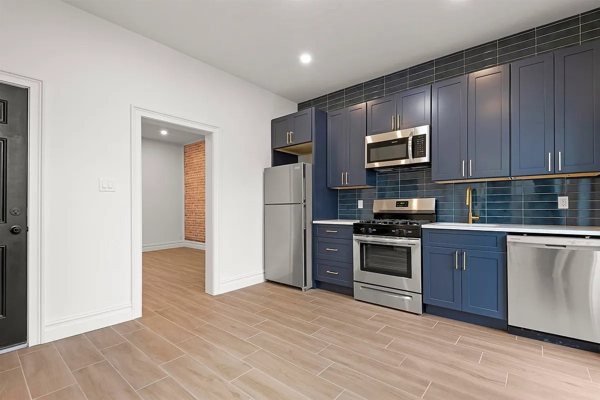 Building Photo - 522 23rd St