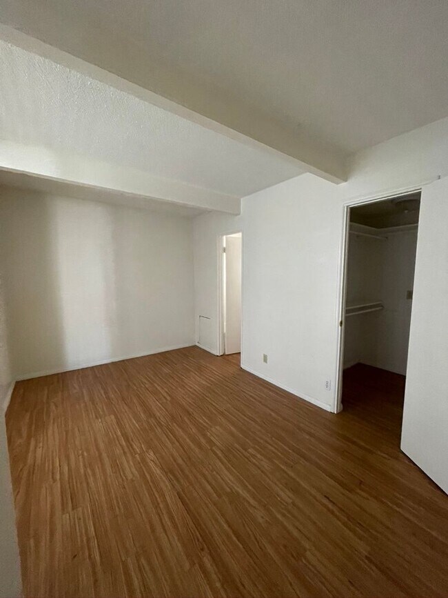 Building Photo - 6775 Pasado Rd