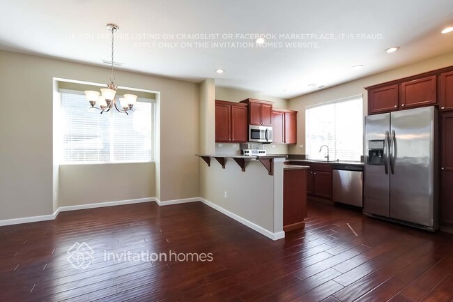 Building Photo - 245 Otter Dr SW