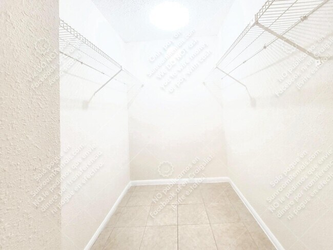 Building Photo - 8706 Schick Rd A