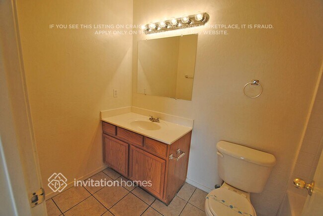 Building Photo - 5703 N 67th Dr