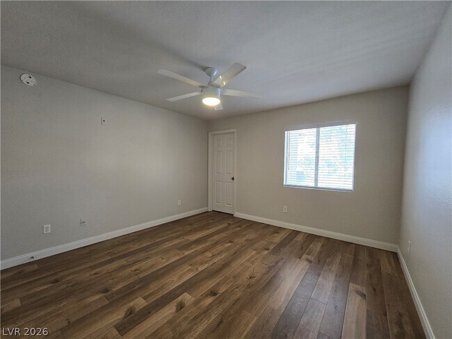 Building Photo - 7885 W Flamingo Rd