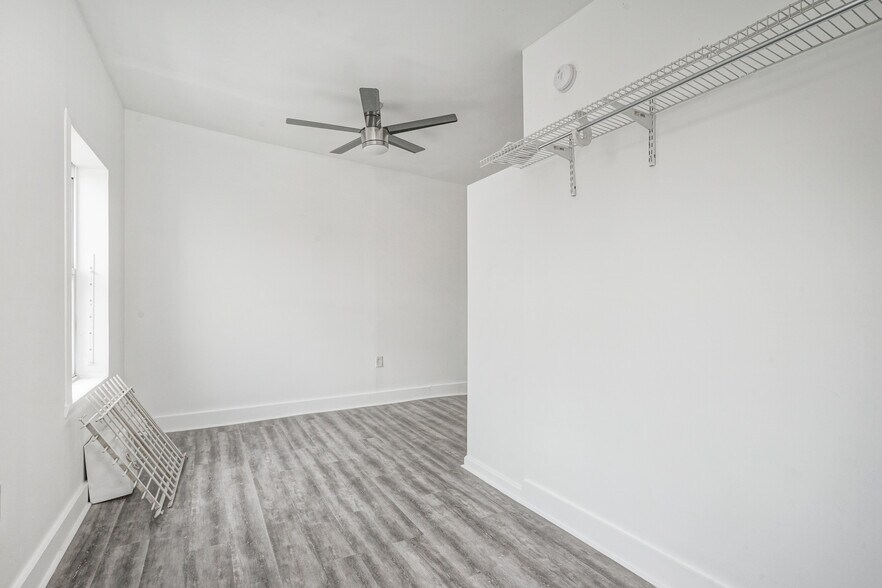 Building Photo - 1518 Ridge Ave