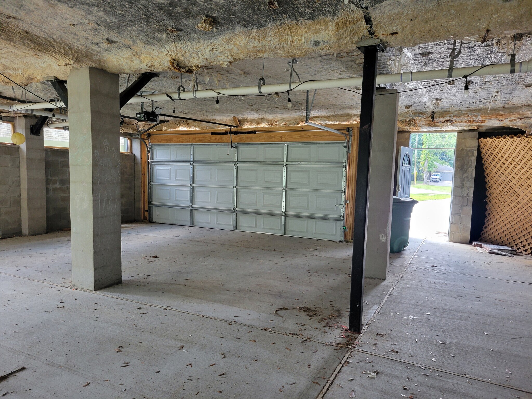 Building Photo - 2942 Palm Cir