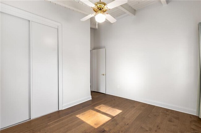 Building Photo - 130 Putnam Cir NE