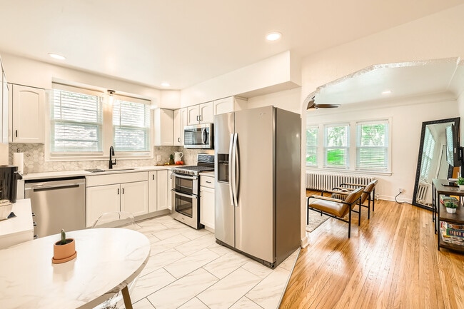 Building Photo - 3807 France Ave S