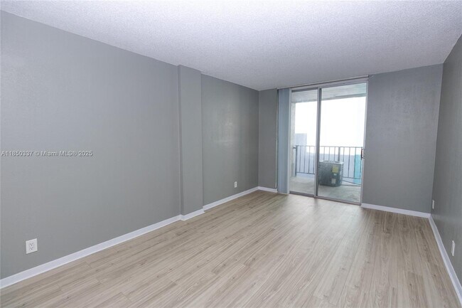 Building Photo - 2903 NE 163rd St