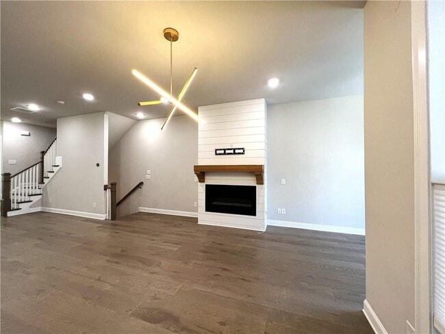 Building Photo - 4353 Parkside Pl