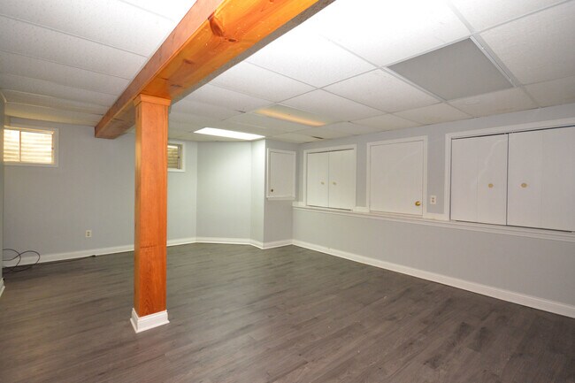 Building Photo - 707 Whitebark Ct