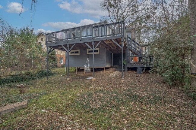 Building Photo - Beautiful 3-Bedroom, 2-Bath Bungalow with ...