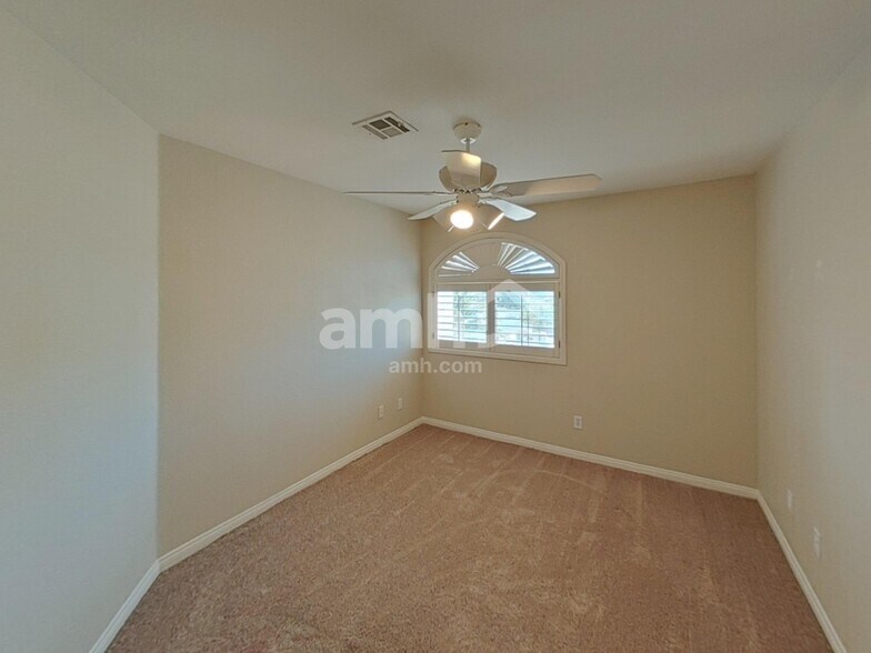 Building Photo - 2696 Pala Dura Dr