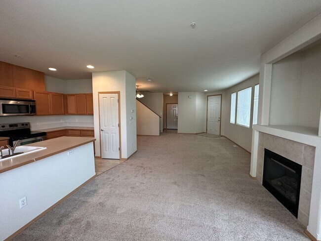 Building Photo - 2125 Bobs Hollow Ln