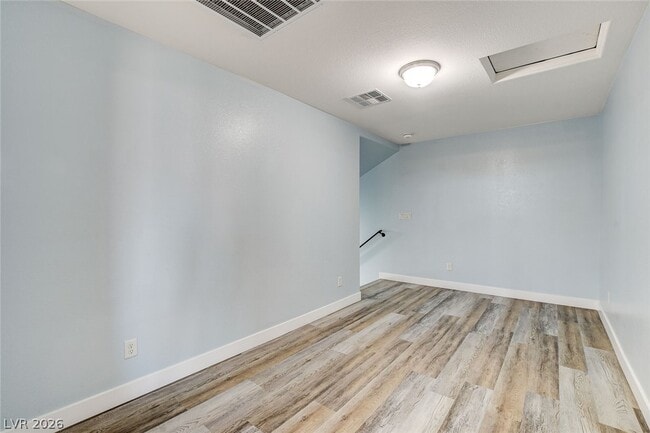 Building Photo - 9975 Mills Reef Ct