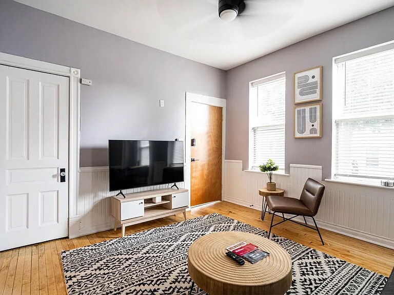 Building Photo - 2438 N 1st St