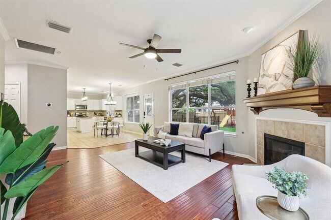 Building Photo - 10113 Cassandra Dr