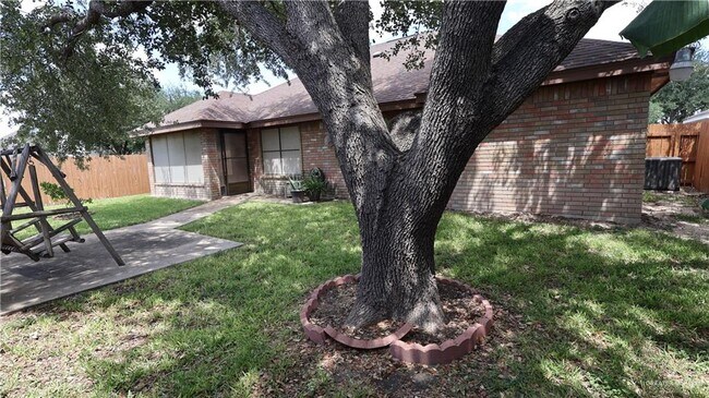 Building Photo - 3507 N 34th Ln
