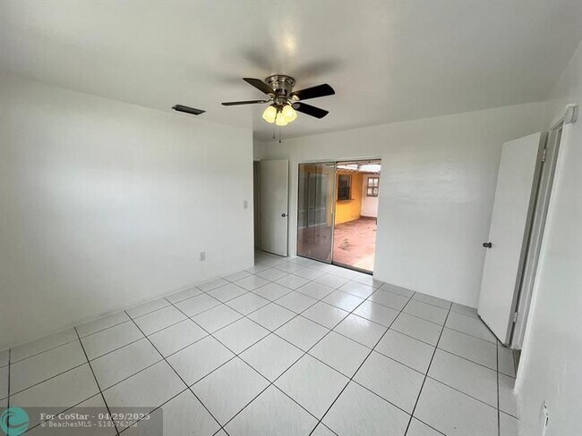 Building Photo - 7941 Plantation Blvd