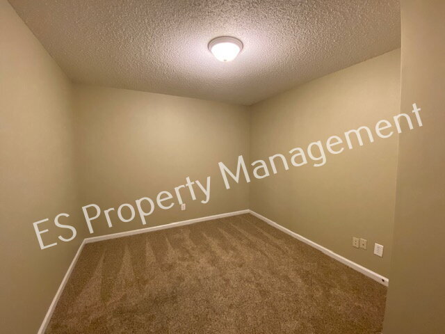 Building Photo - Wonderful 3 Bedroom 2 Bath Ranch Home in Lawrence Township!