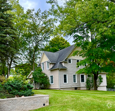Building Photo - 102 E Houghton Ave