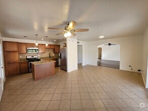 Building Photo - 3 bedroom with mother in law suite/ home o...