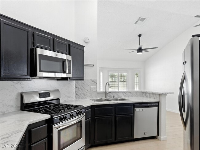 Building Photo - 2513 Aberdeen Ln