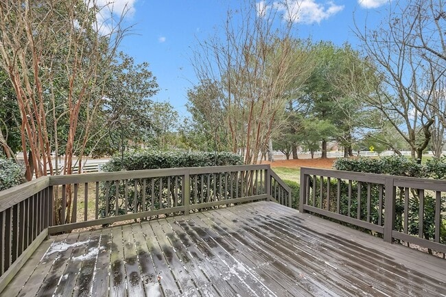 Building Photo - 184 Crestfield Pl