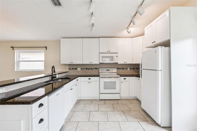 Building Photo - 14643 Traders Path