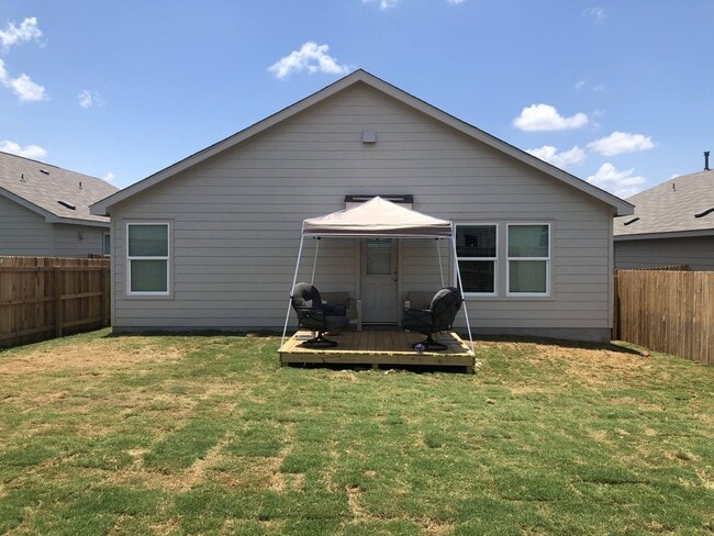 Building Photo - 4 BR /2 BA - 1667 SF Home in Hidden Trails...