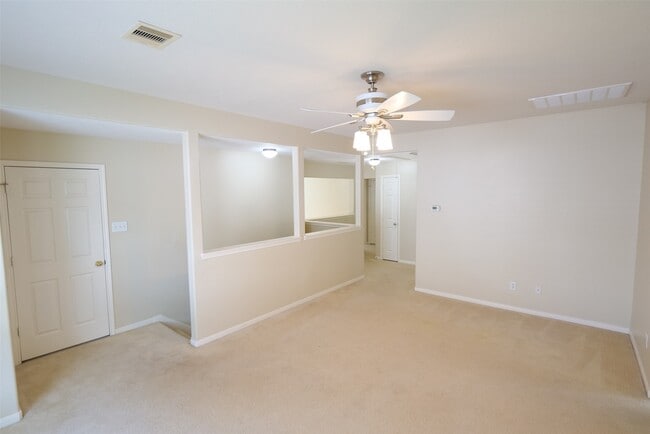 Building Photo - 24731 Cobble Canyon Ln