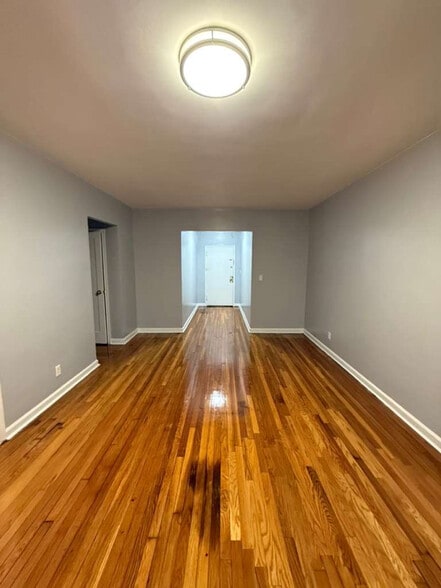 Building Photo - 4 Chestnut St