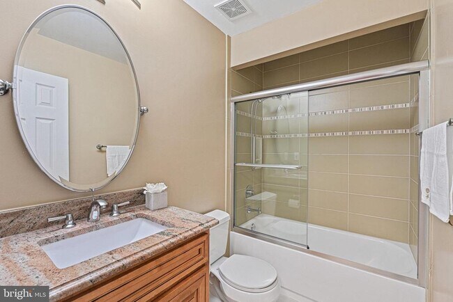 Building Photo - 9760 Hatmark Ct