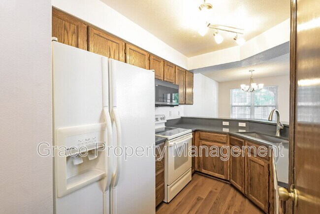 Building Photo - 5863 W Atlantic Pl