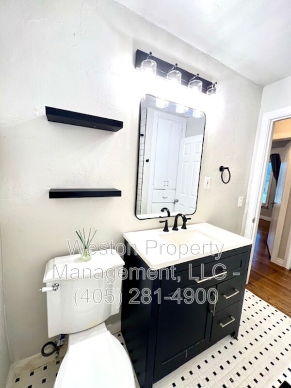 Building Photo - 2725 NW 64th St